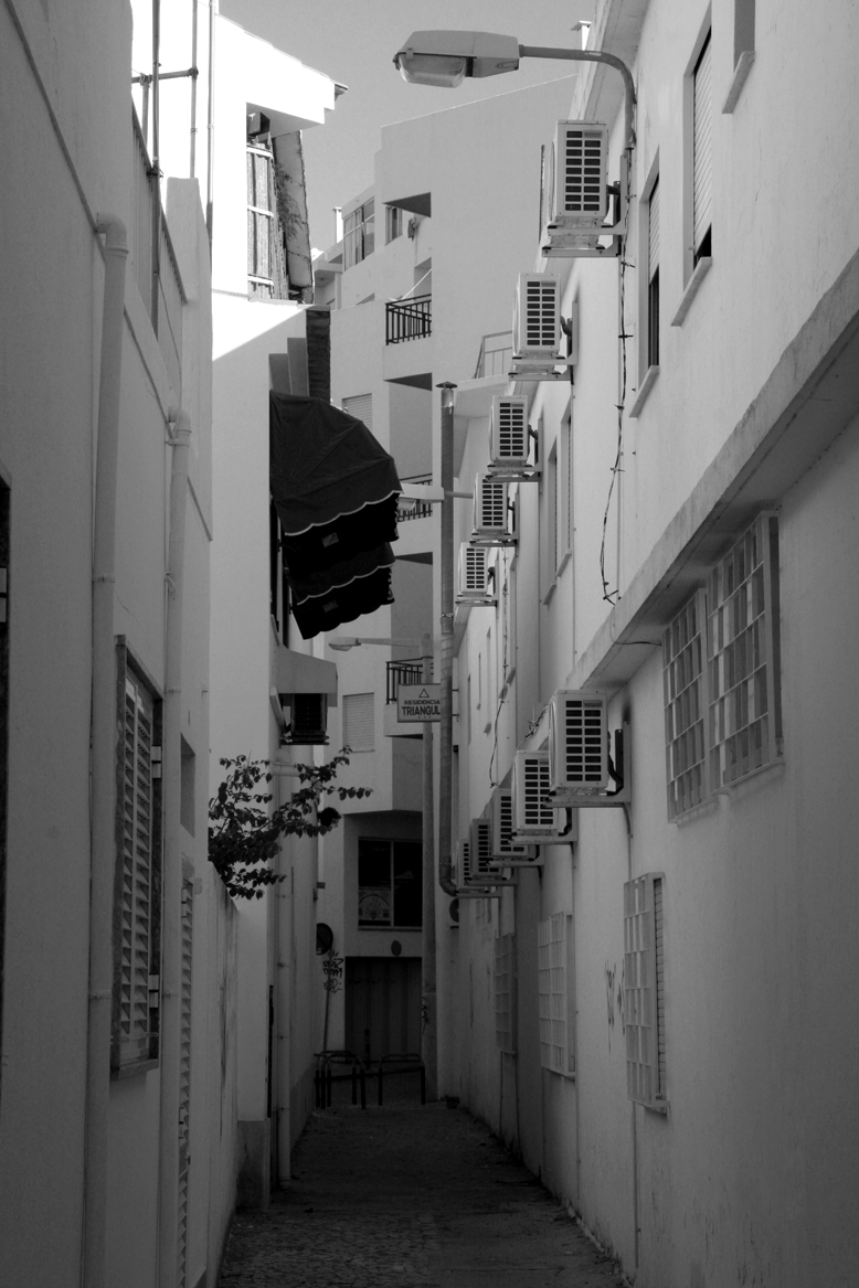 Quarteira Alley