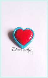 Zelda Heart Containter Pin