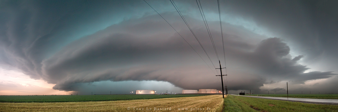 Tornadic supercell