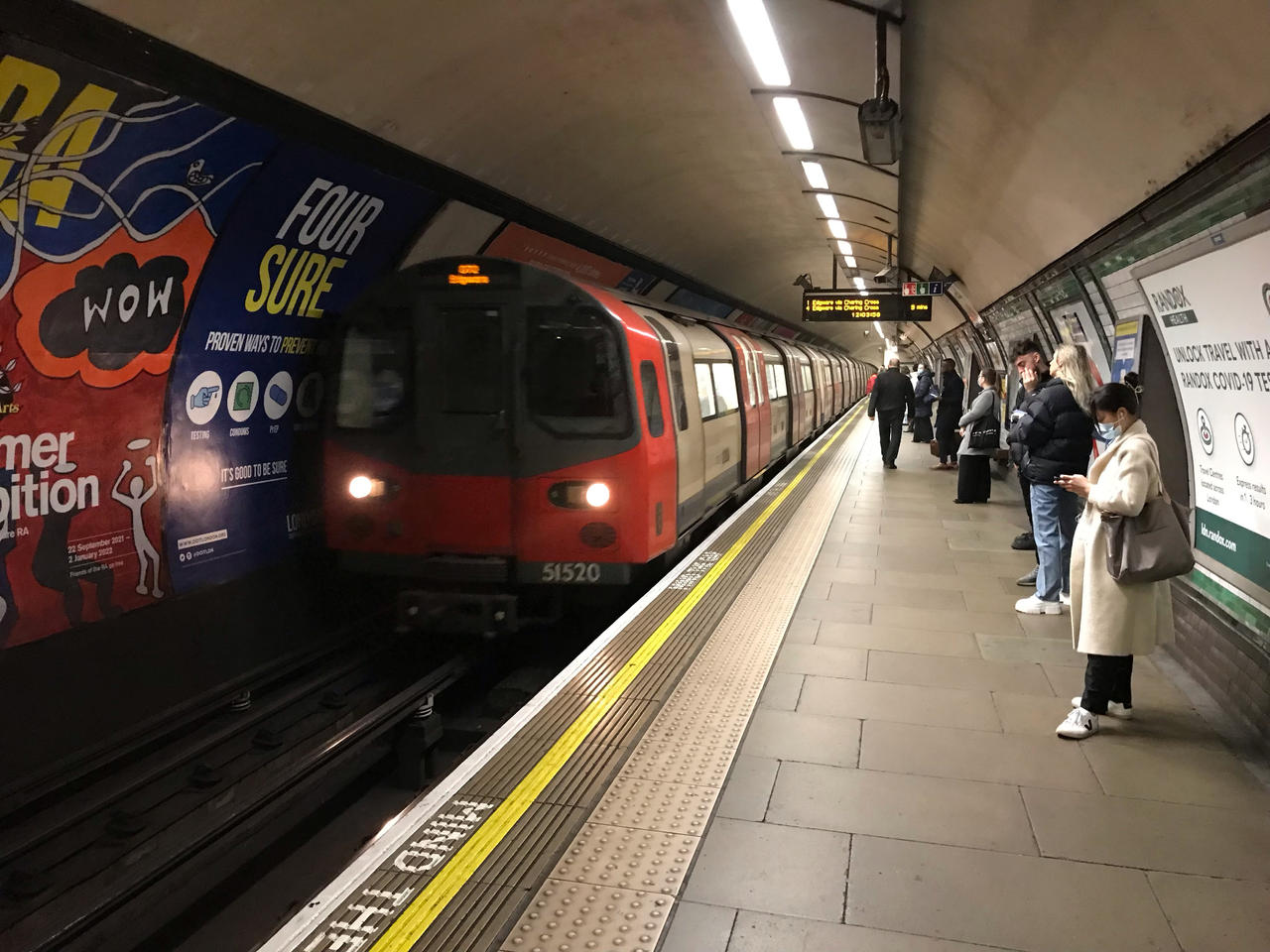 Northern line train by BracknellBen18799 on DeviantArt