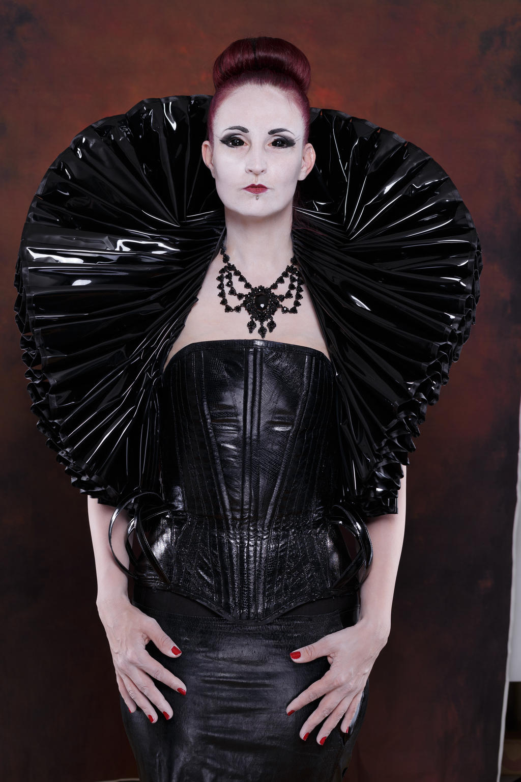 Stock - Gothic Lady big millstone / ruff collar 1 by S-T-A-R-gazer on ...