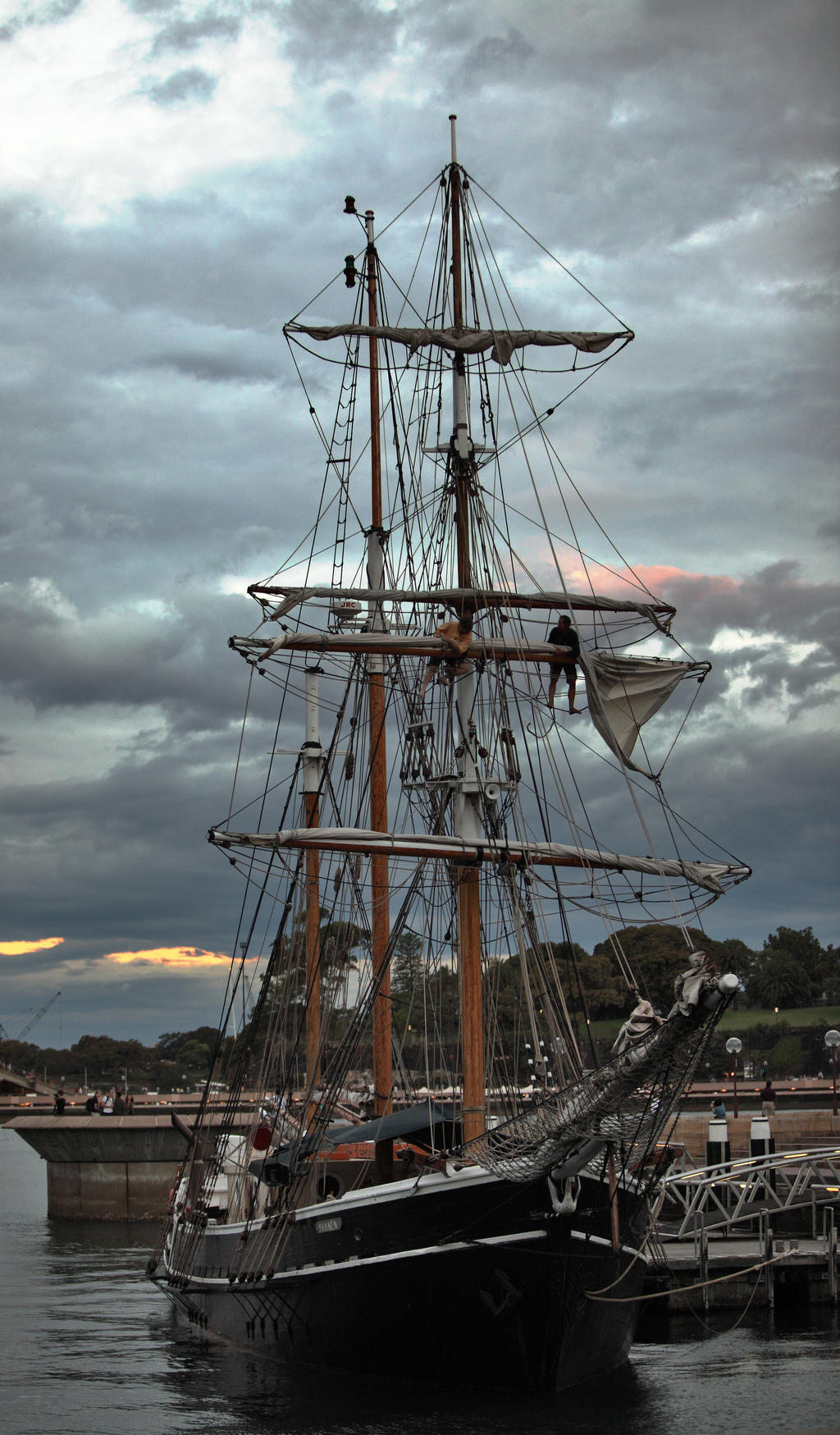 Hoisted sails by illuvitar on DeviantArt