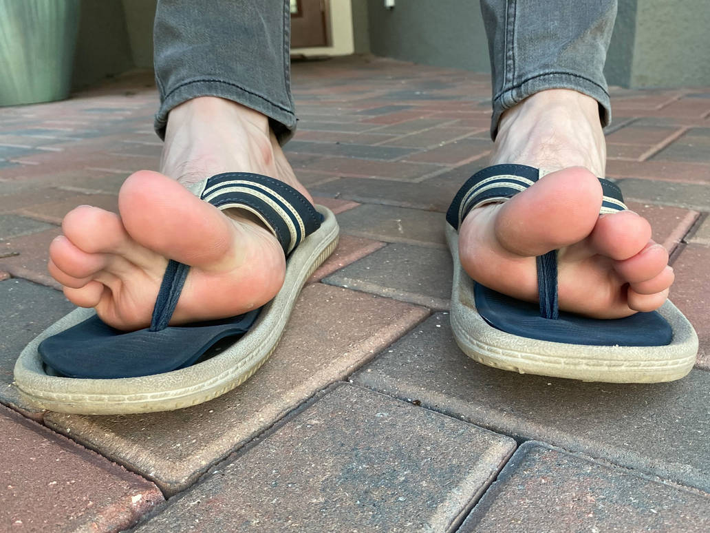 Foot search. Nike Celso on feet Flip Flops. Flip Flops фетиш в больнице. Adidas Flip Flops barefoot. Шлепанцы Dream feet мужские.