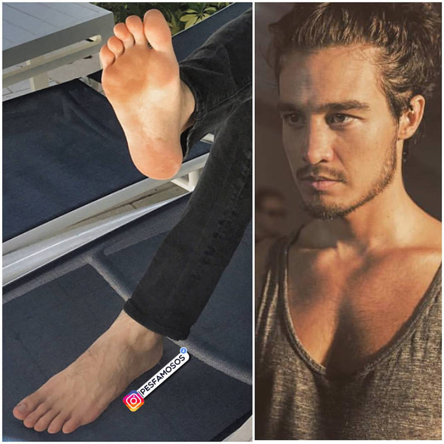 Big Male Feet By Racer5678 On DeviantArt big-male-feet-by-racer5678-on-deviantart