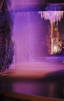 Fontana by night