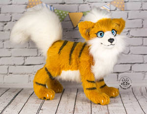 FOR SALE! Poseable Growlithe toy