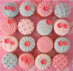 Flowery Pink Cupcakes