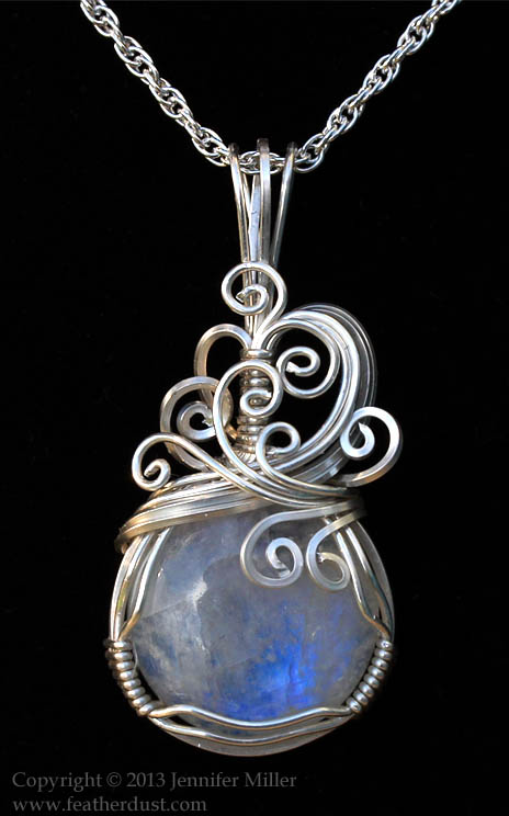 Windy Mooonstone Pendant