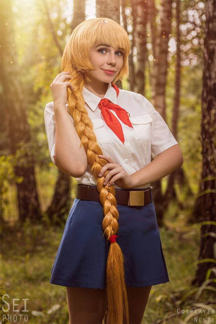 Пионерка дед блонде. Everlasting Summer Cosplay Юля. Everlasting Summer Алиса косплей. Славя Бесконечное лето.