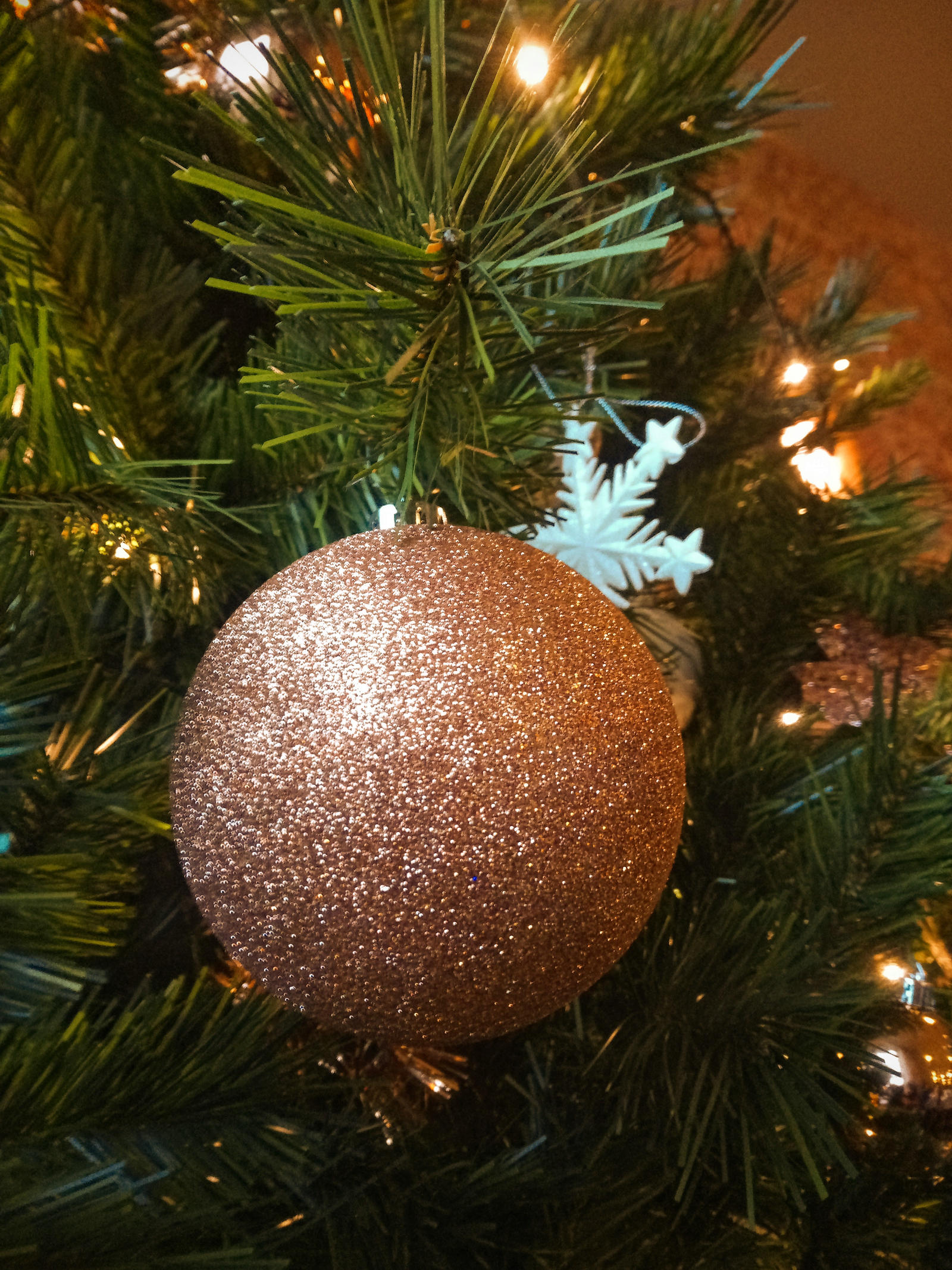 Gold Glamour by MagentaRoseOrchid on DeviantArt