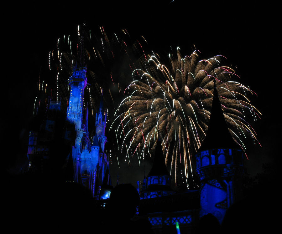 Castleton Fireworks Castle Fireworks Show IMG 1110 by TheStockWarehouse on DeviantArt