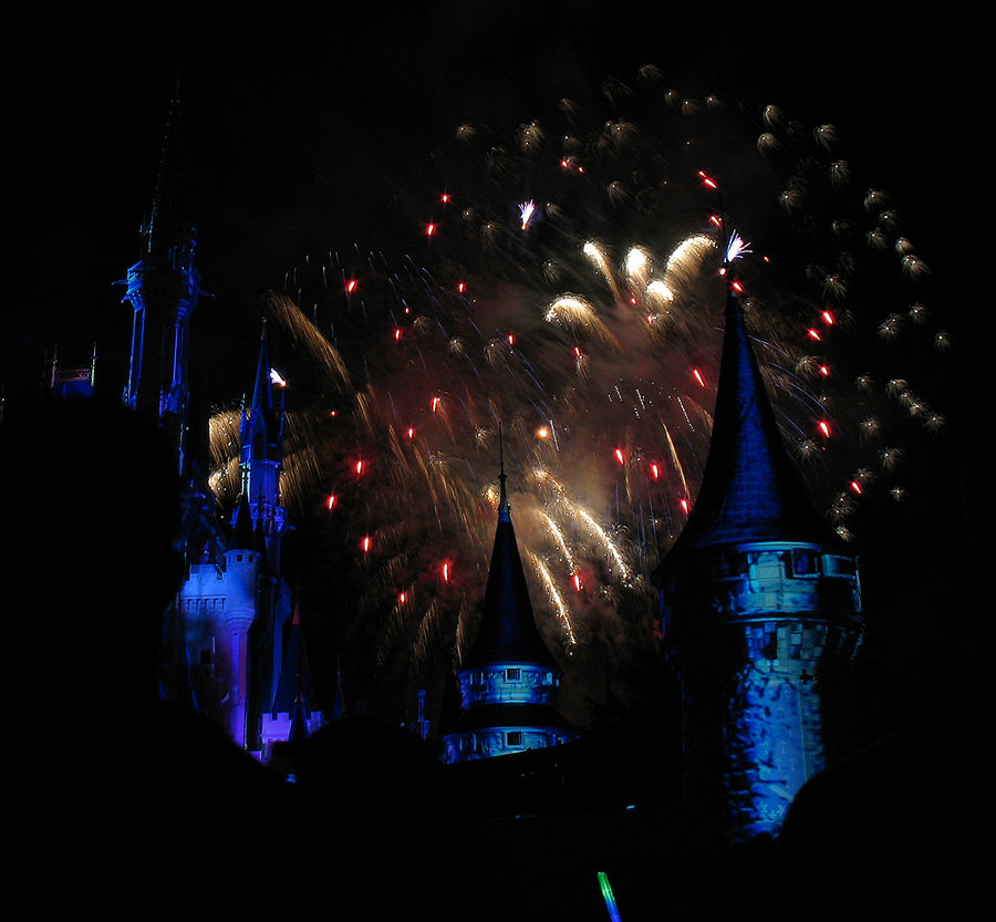 Castleton Fireworks Castle Fireworks Show IMG 1132 by TheStockWarehouse on DeviantArt