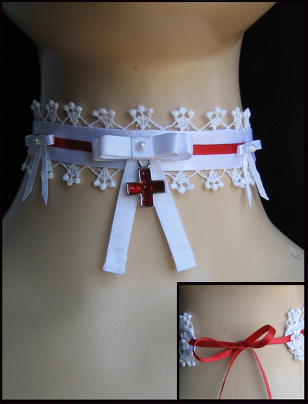 nurse choker with gepyr lace