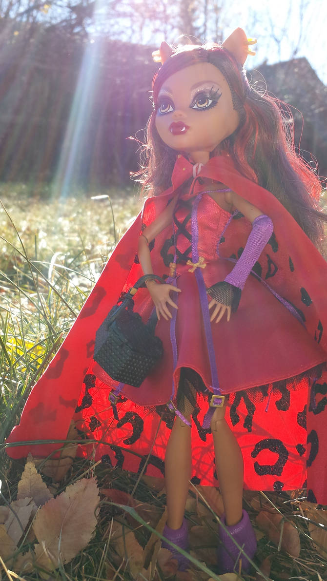 Little Dead Riding Hood by halesedge on DeviantArt