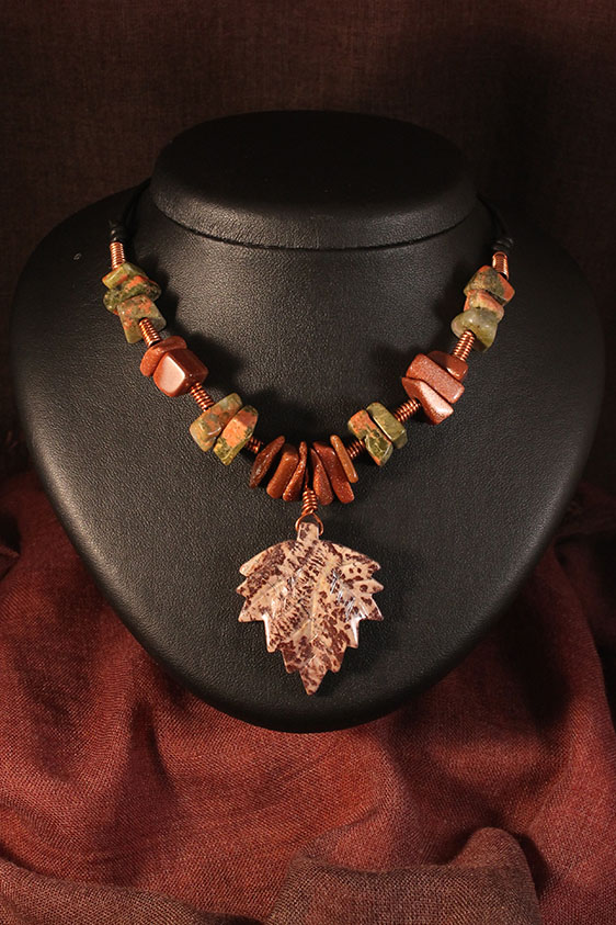 Maple leaf necklace no.2