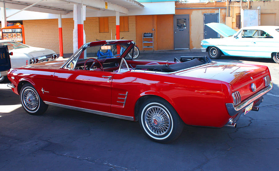 Topless Mustang