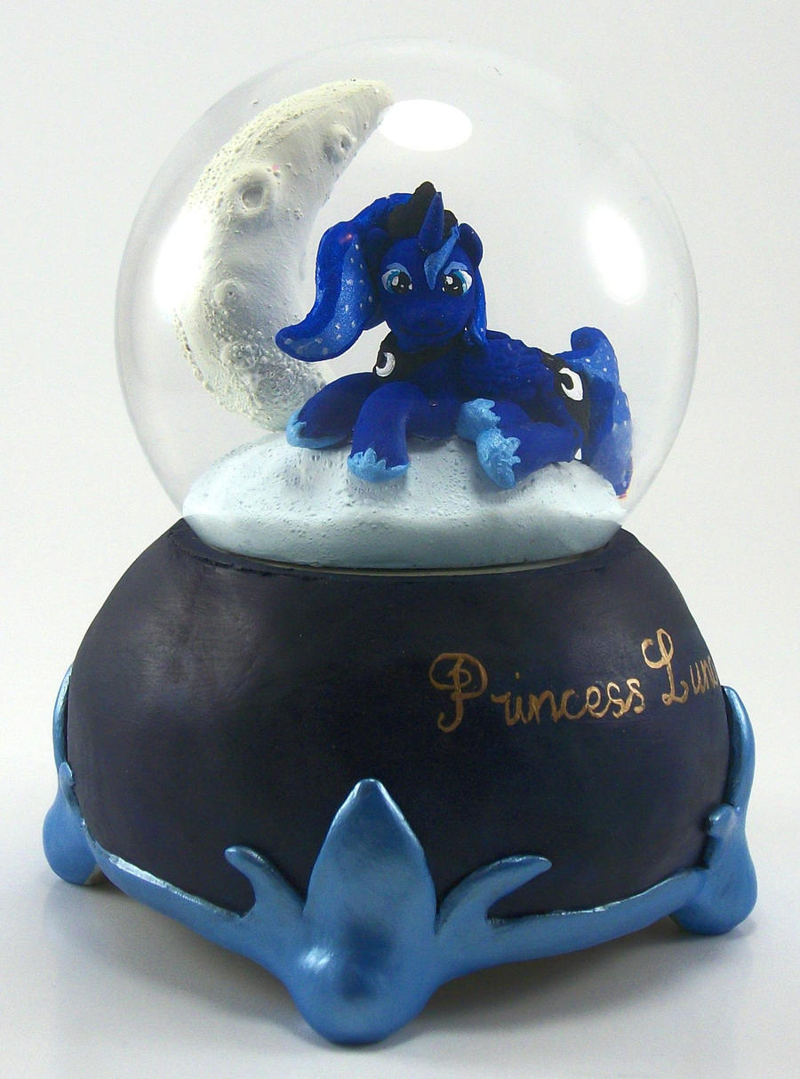 PRINCESS LUNA SNOW GLOBE Custom Sculpture FIM 2