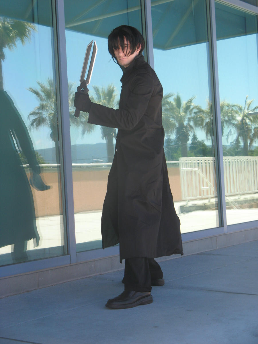 Hei - Standing With Knife
