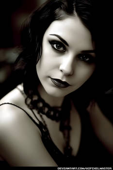 Amazing Goth Pinup Babe With Beautiful Eyes!