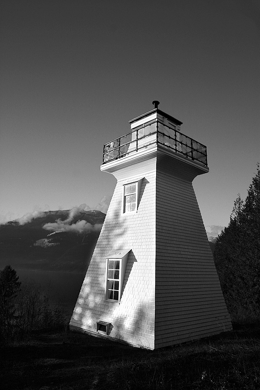 Pilot bay lighthouse BW