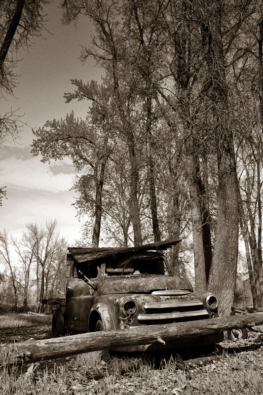 Old Bail Truck2