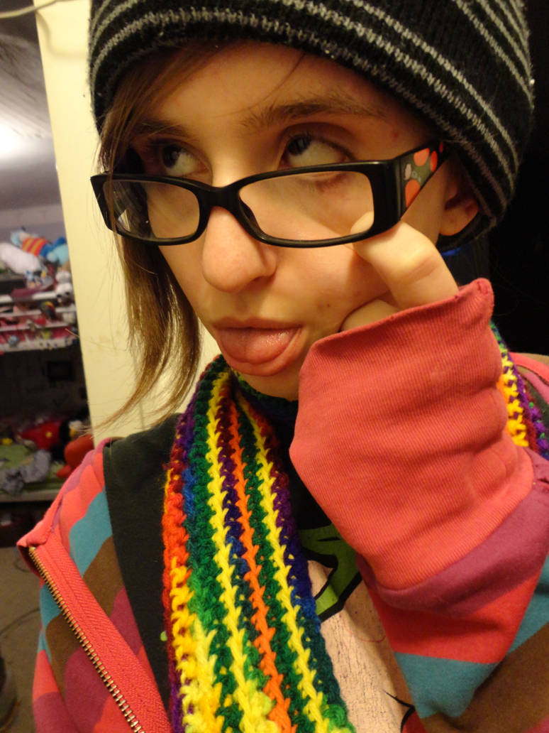 Pretty Rave Girl by PlushEggplant on DeviantArt