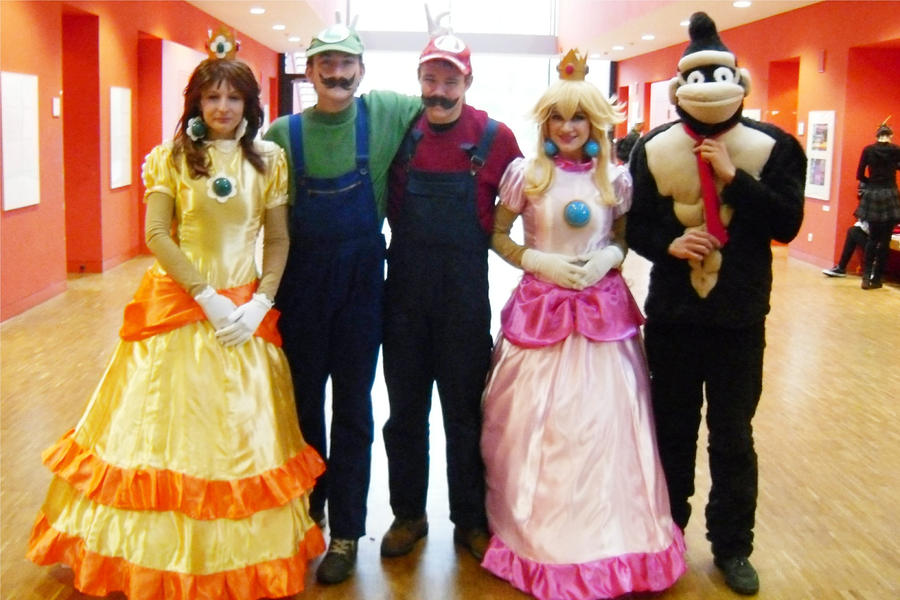 Mario Groupa Super Mario Group by Haruhii-chaan on DeviantArt