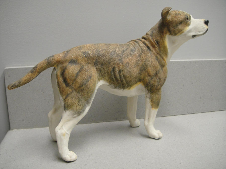 Pitbull figurine 3