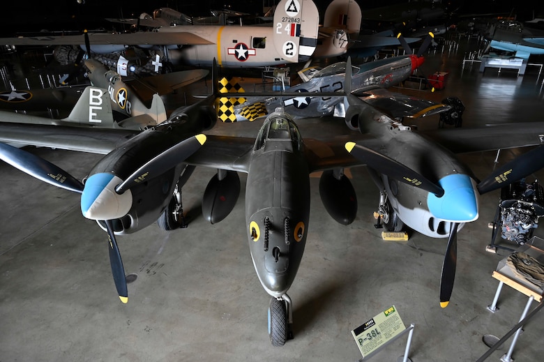 Découverte de maquettes: L'histoire du Lockheed P-38 Lightning Découverte de maquettes: L'histoire du Lockheed P-38 Lightning
