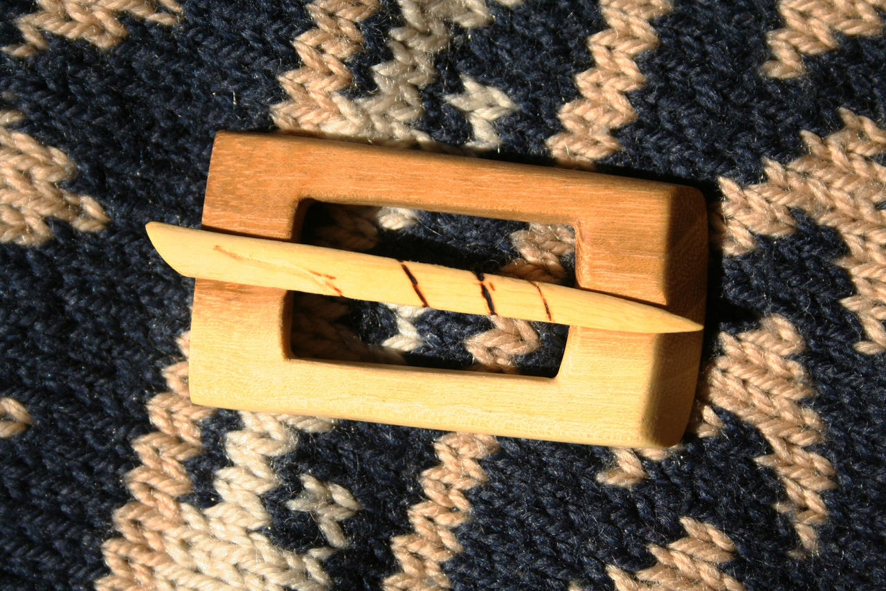 Wooden clasp