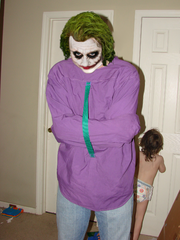 Joker Straight Jacket OAFE The Batman: Card Attack Joker Review