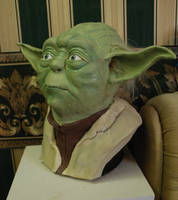 Yoda bust from ESB