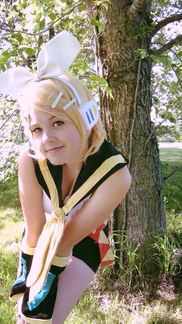 Kagamine Rin Cosplay