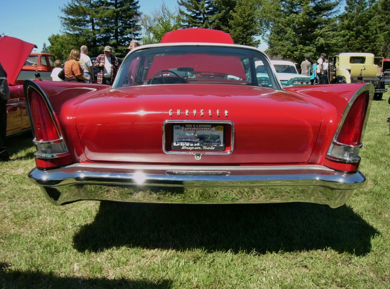 1958 Chrysler Saratoga Fin Butt