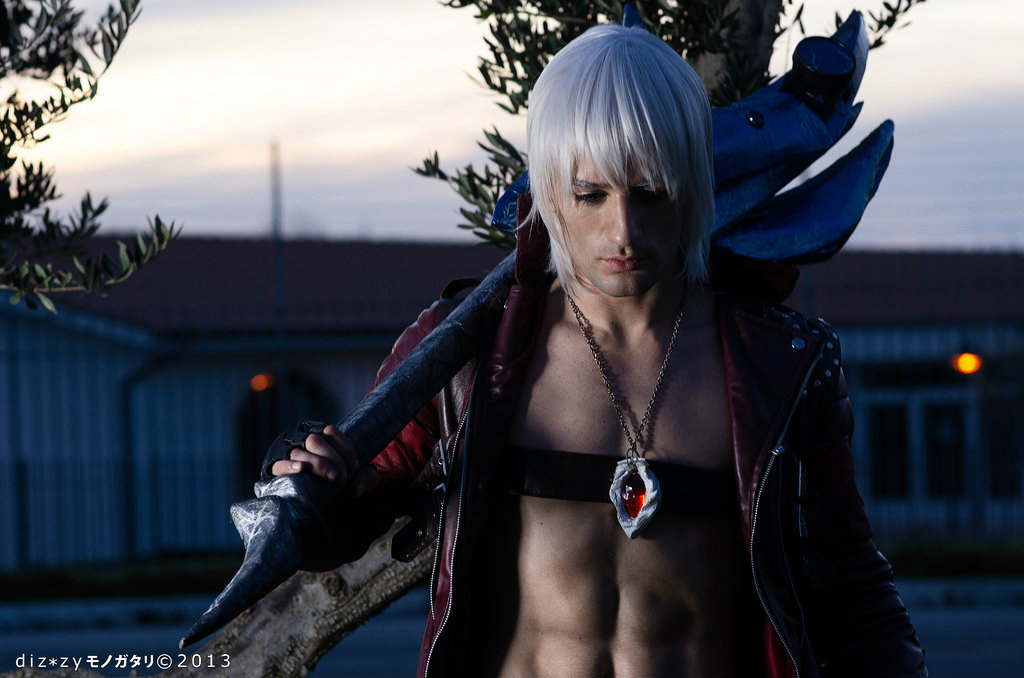 It's only the Rain - Dante Cosplay by Leon Chiro