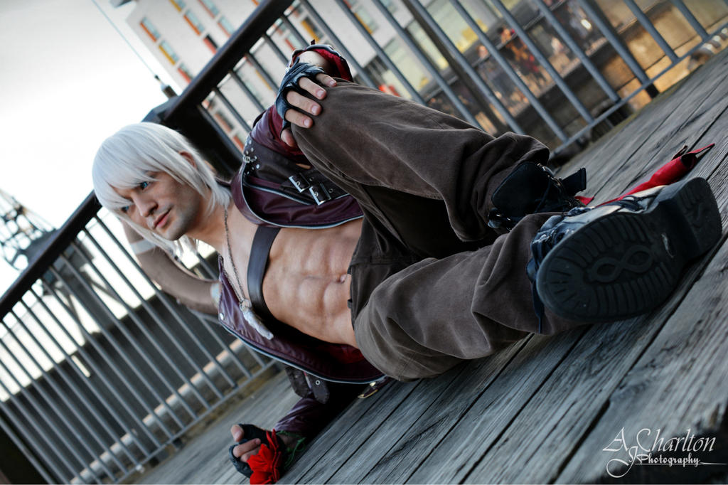 Remember That - Dante Devil May Cry 3 Cosplay by L by