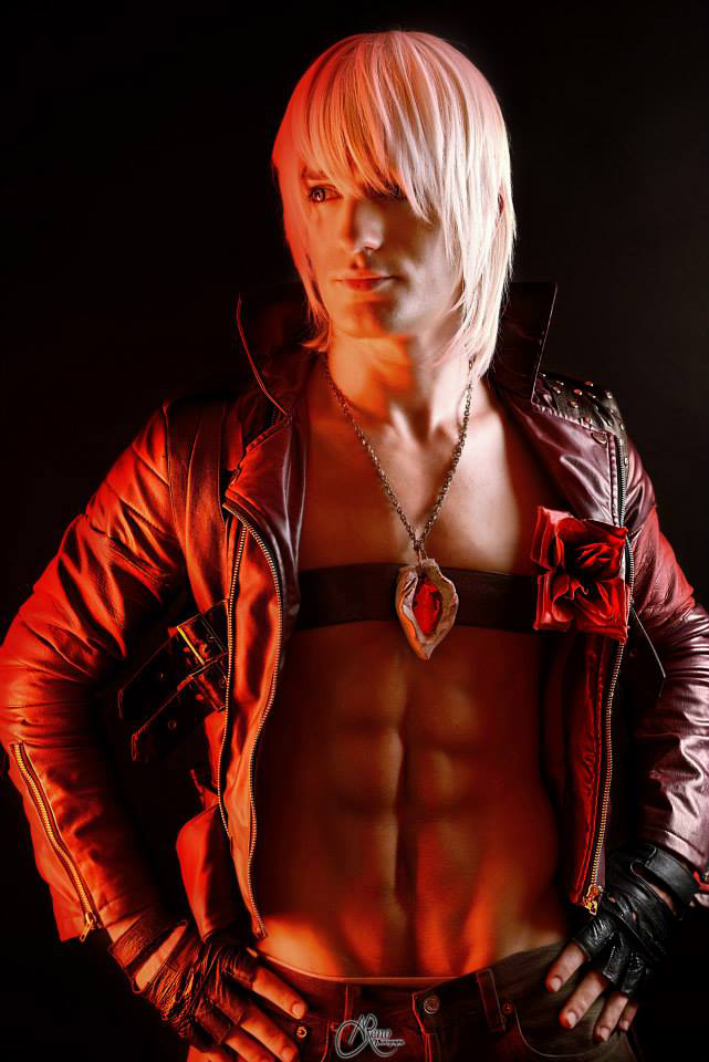Dante (Devil May Cry 3) Female Cosplay by Likoaria on DeviantArt