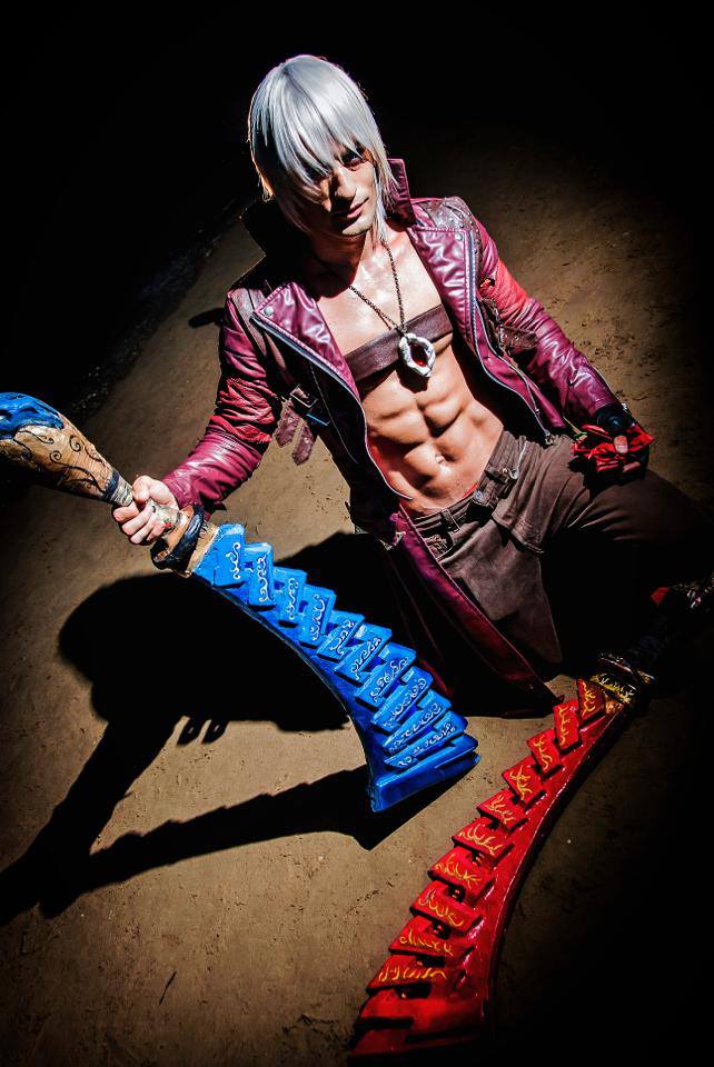 The Night is Calling - Dante Cosplay Devil May Cry