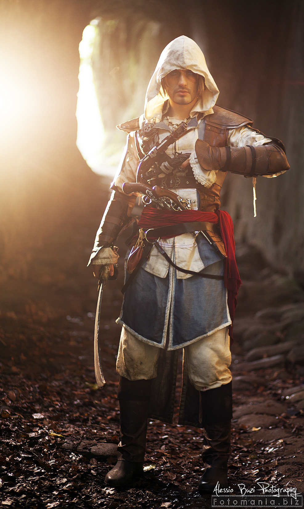 Cave of Echoes- Edward Kenway Cosplay - Leon Chiro