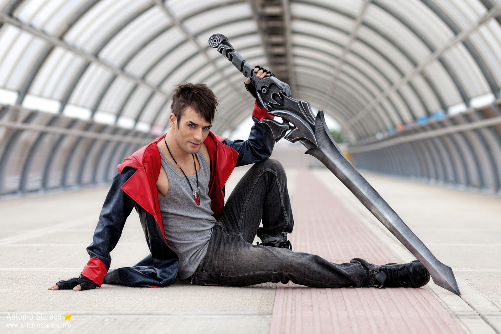 5 Stars - Dante DmC Devil May Cry Cosplay by Leon by