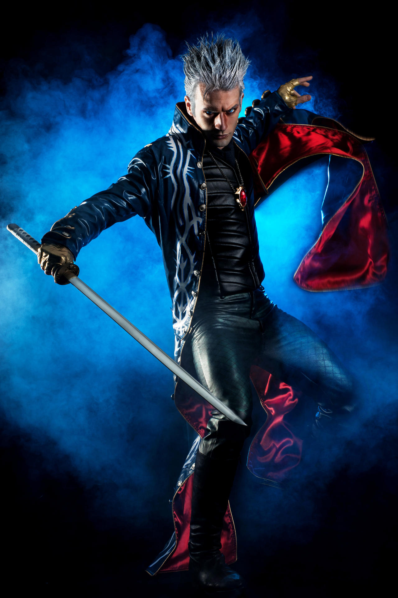 Vergil Devil May Cry 4 Cosplay By Leon Chiro By LeonChiroCosplayArt vergil-devil-may-cry-4-cosplay-by-leon-chiro-by-leonchirocosplayart