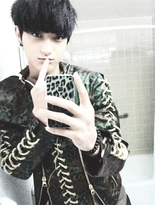 Exo M Tao Selca By Ambieshinee On Deviantart Exo M Tao Selca By Ambieshinee On Deviantart