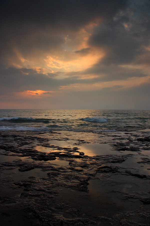 Sunrise at Cave Point