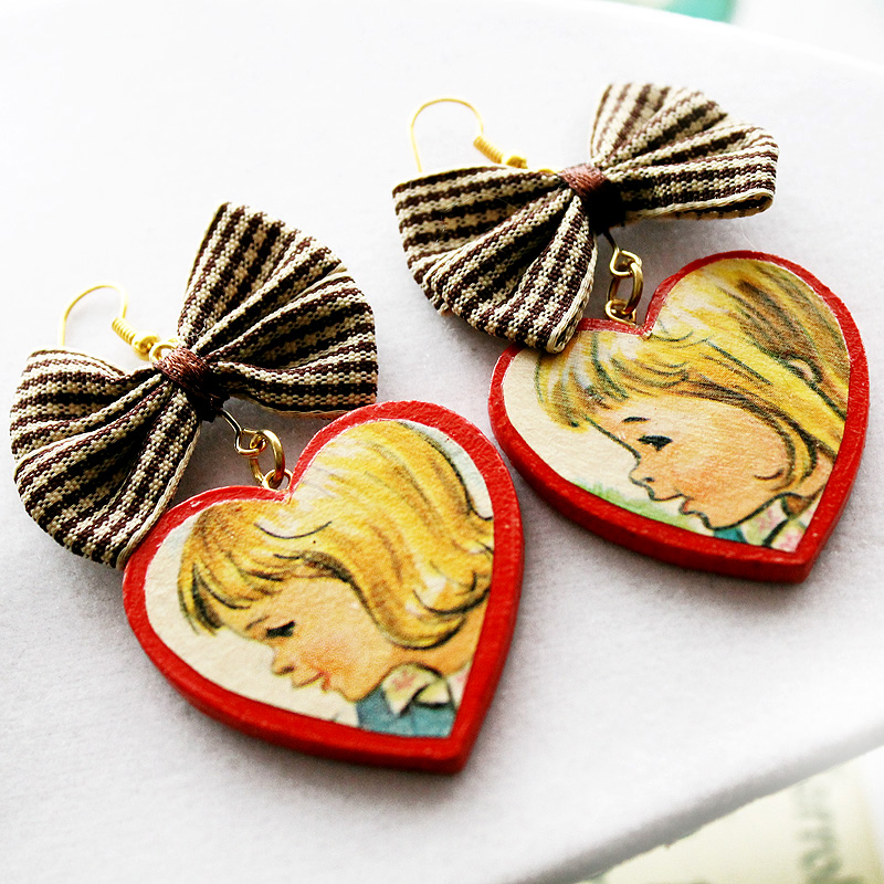 Kitschy Girl Earrings