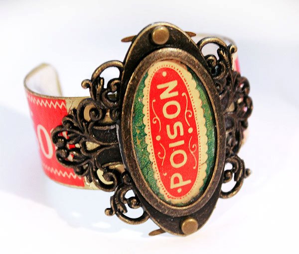 Poison Cuff