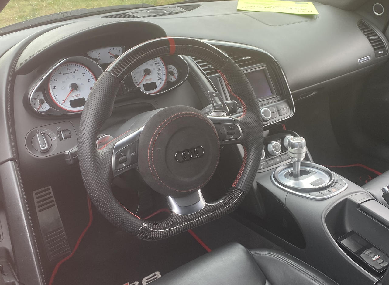 Modified Audi R8 (interior) by DirewolfXtreme on DeviantArt