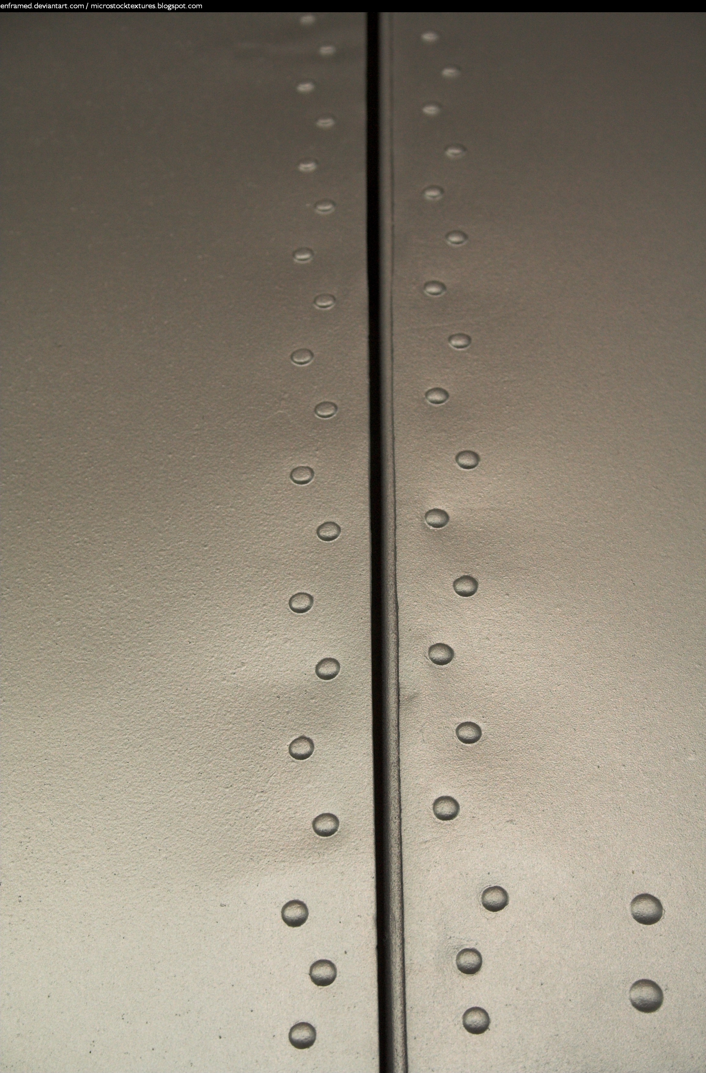 Split metal texture