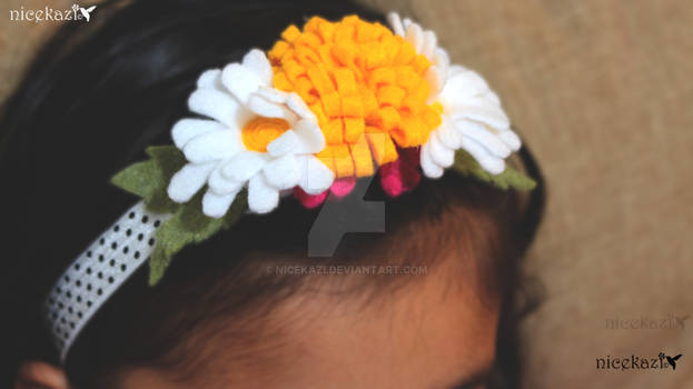 Daisy flower headband