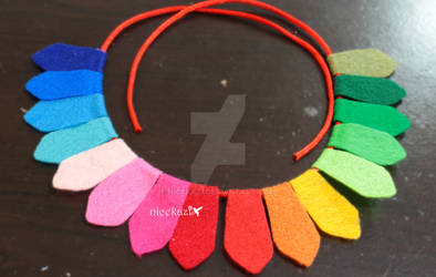 Leftover felt necklace: Rainbow colors