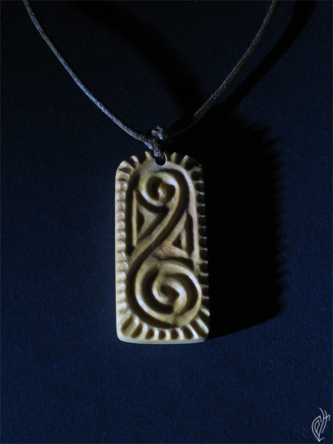 Cookie pendant relief